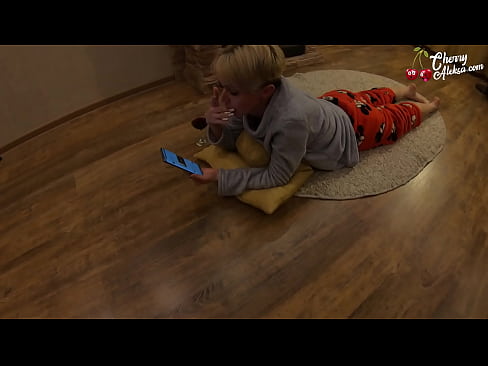 ❤️ クレイジーブロンドは、巨大なディックを吸うとその上にバウンス - アナルセックス ️ ファッキングビデオ ❌️❤